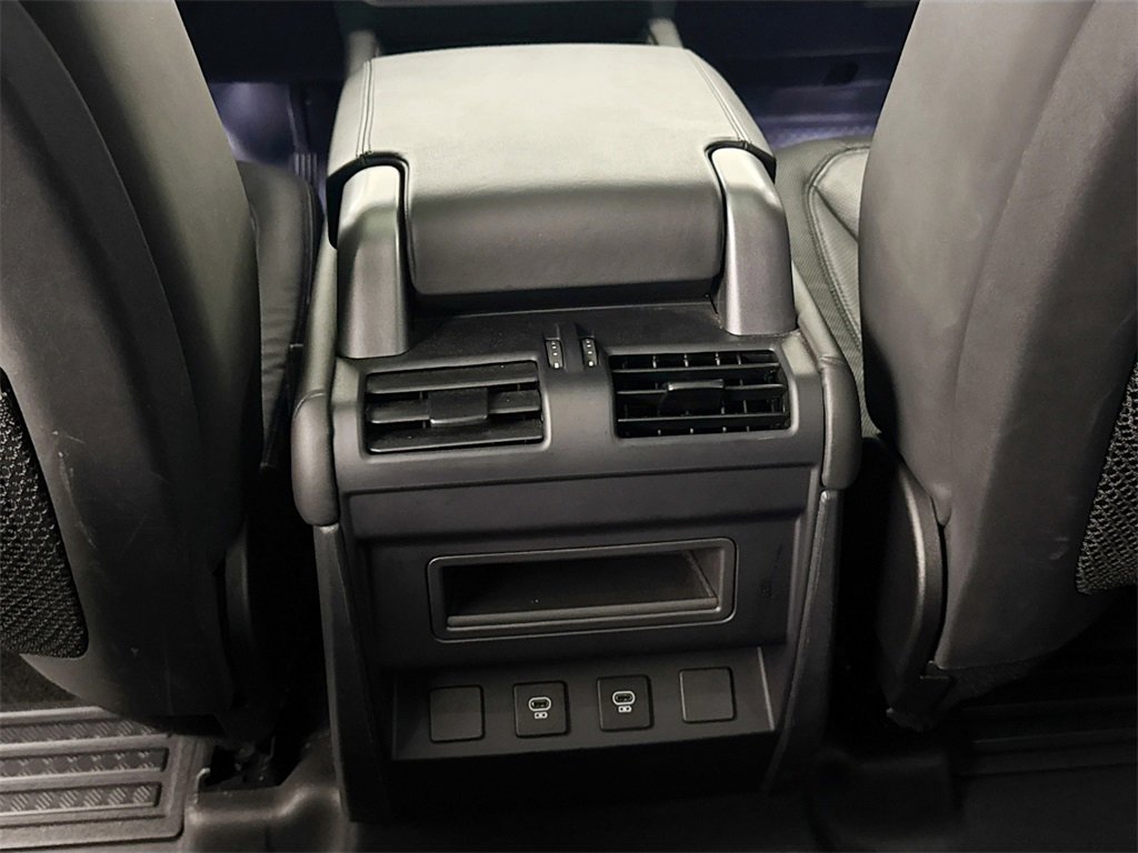 Certified 2023 Land Rover Defender 110 X-Dynamic SE image 24