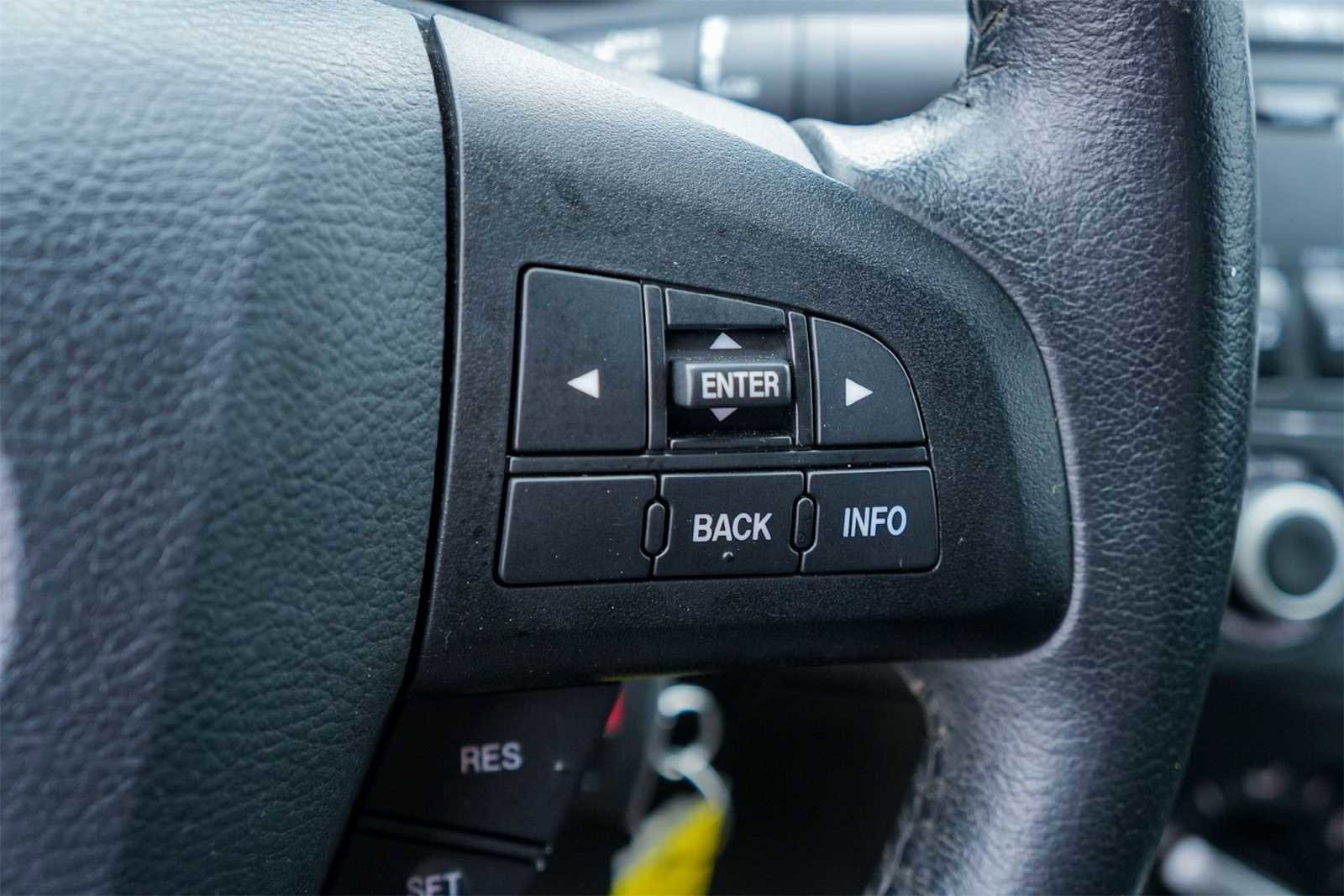 Used 2012 MAZDA MAZDA3 i Touring image 26