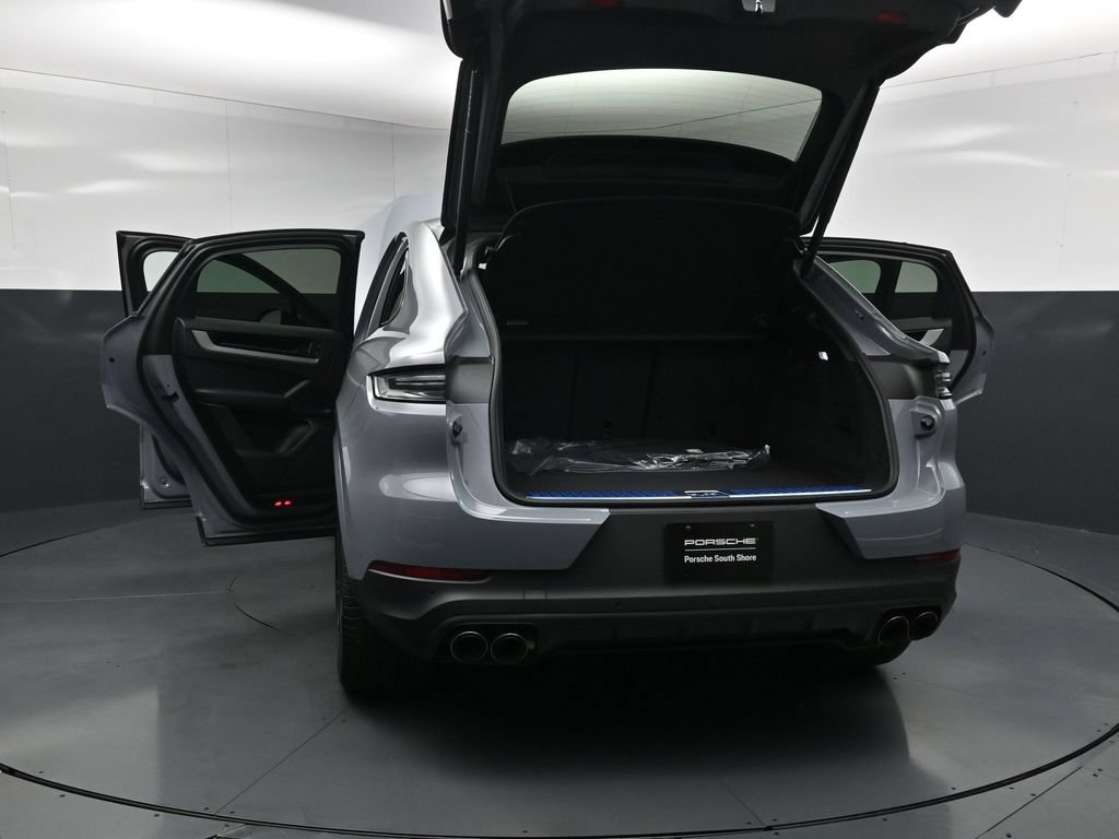 New 2026 Porsche Cayenne S AWD/4WD image 33