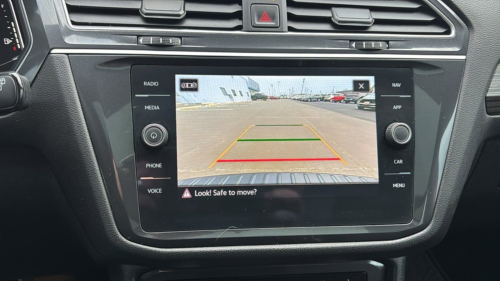 Used 2024 Volkswagen Tiguan SEL R-Line image 19