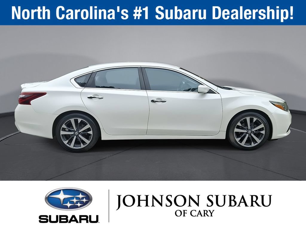 Used 2017 Nissan Altima 2.5 SR FWD image 27