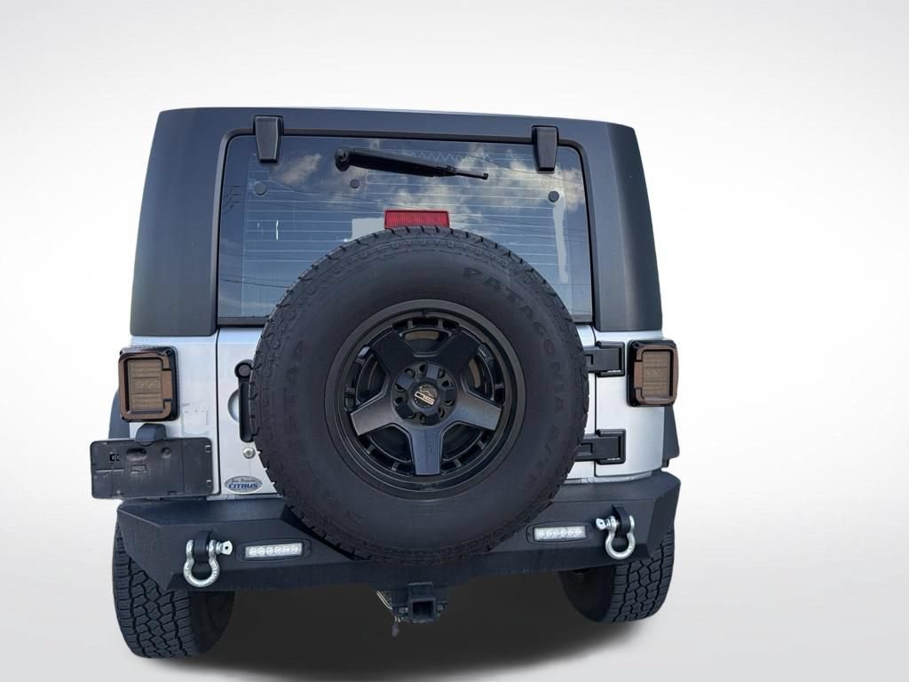 Used 2010 Jeep Wrangler Sport AWD/4WD image 6