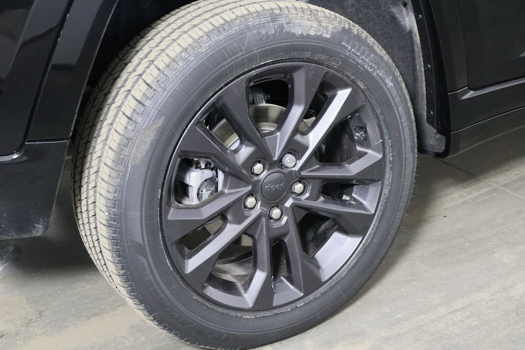 New 2026 Jeep Grand Cherokee Limited image 42