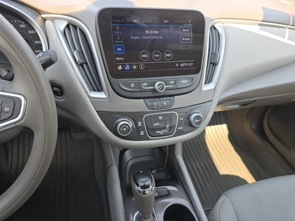 Used 2020 Chevrolet Malibu LS w/ LPO, Convenience Package 2 FWD image 28
