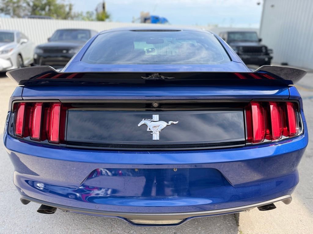 Used 2015 Ford Mustang Coupe w/ Equipment Group 051A RWD image 4