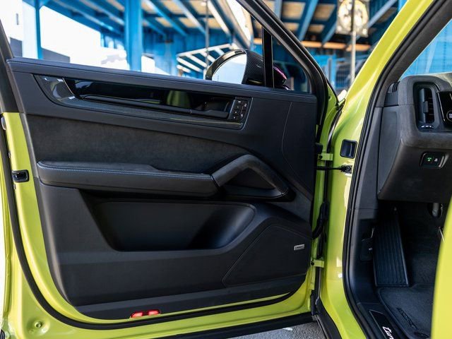 Certified 2024 Porsche Cayenne Turbo GT image 30