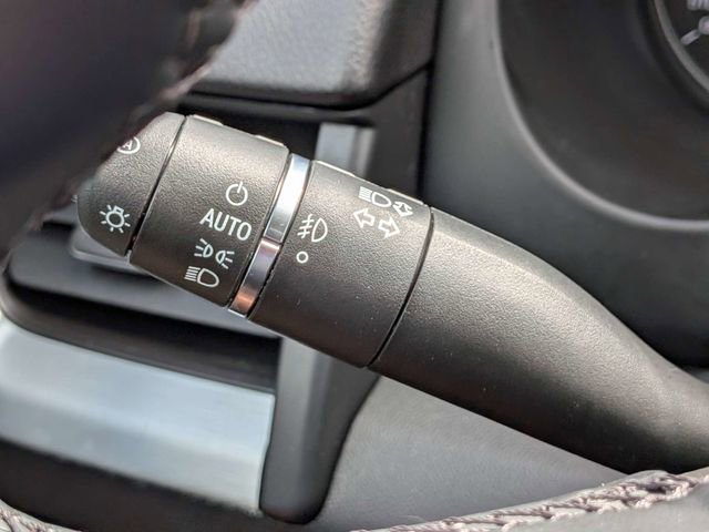 Used 2023 GMC Terrain SLT w/ Tech Package AWD/4WD image 30