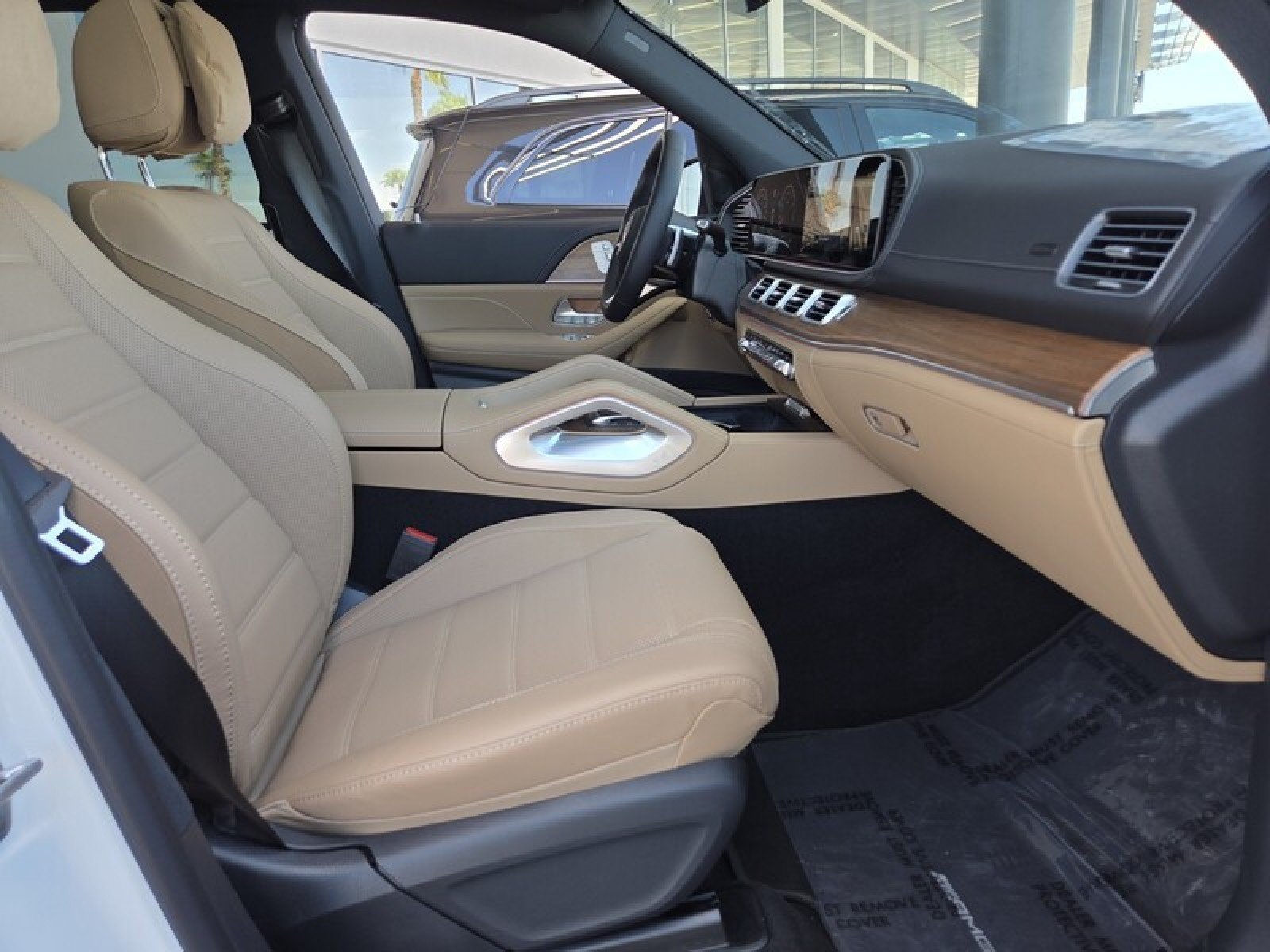 New 2026 Mercedes-Benz GLS 580 4MATIC image 19