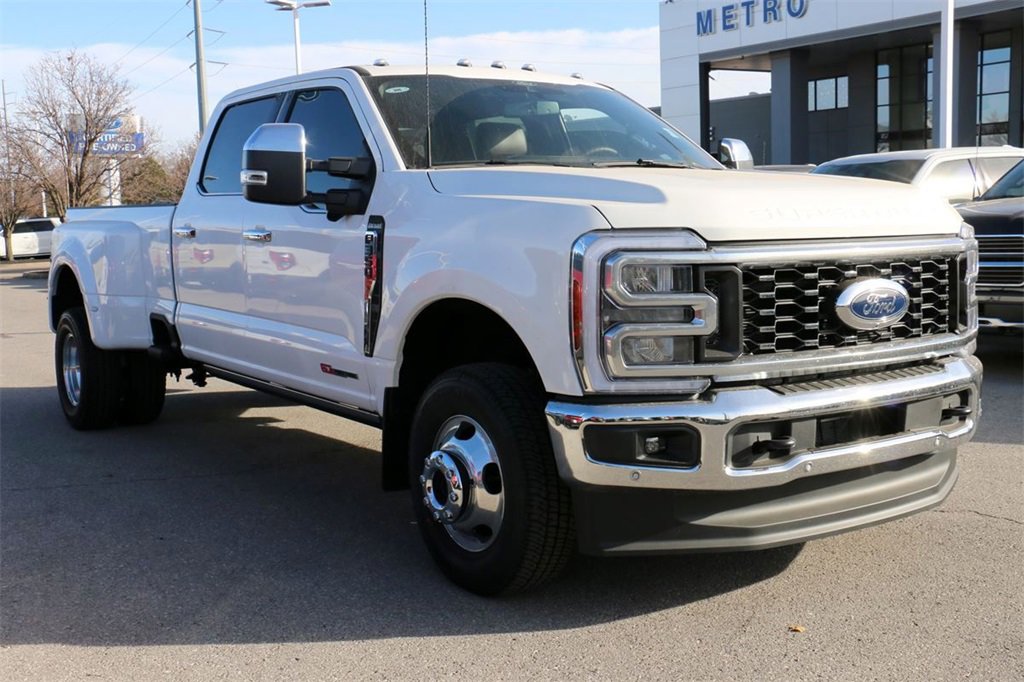 New 2026 Ford F350 King Ranch w/ Chrome Package image 4