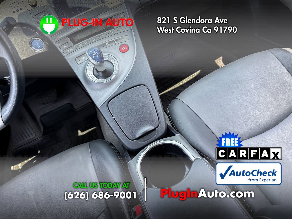 Used 2015 Toyota Prius Four FWD image 15