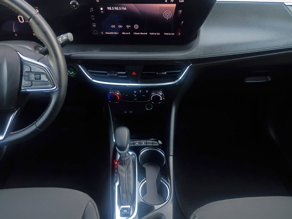 Used 2025 Buick Encore GX Preferred image 3