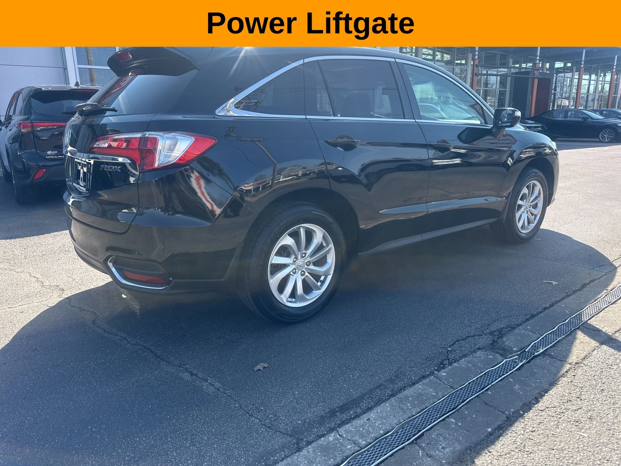 Used 2016 Acura RDX FWD w/ Technology Package image 3