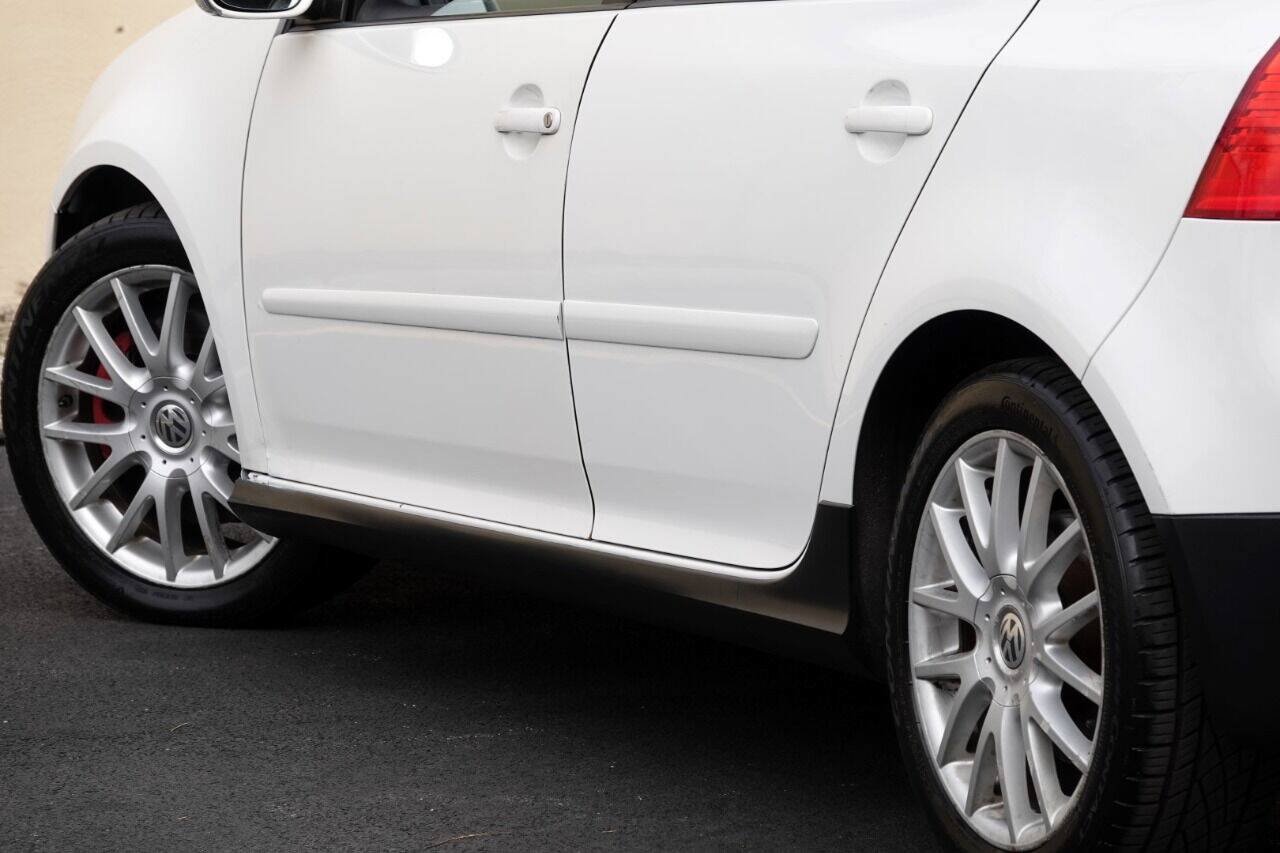 Used 2007 Volkswagen GTI 4-Door FWD image 47