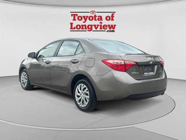 Used 2017 Toyota Corolla LE w/ Carpet Mat Package (TMS) FWD image 3