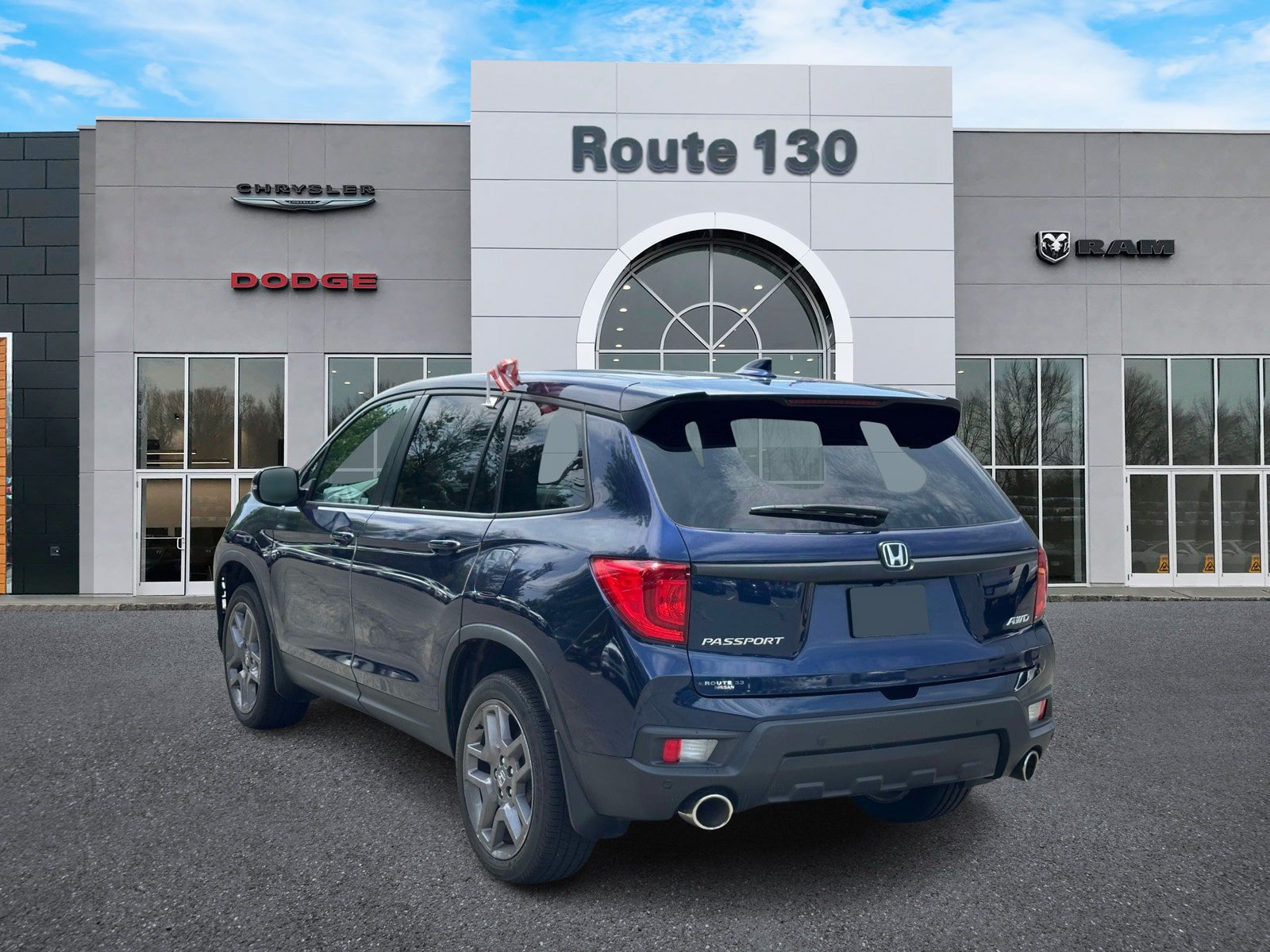 Used 2023 Honda Passport EX-L image 3