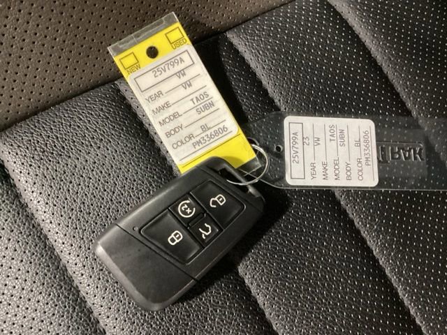 Certified 2023 Volkswagen Taos SEL image 27