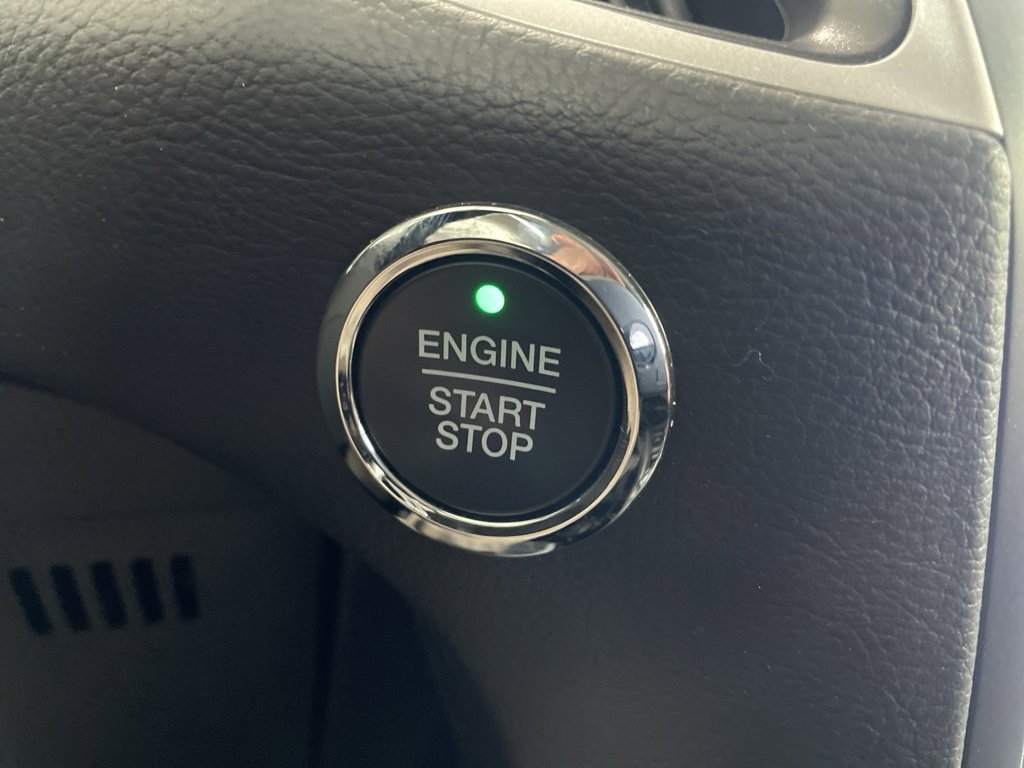 Used 2023 Ford Edge SEL image 19