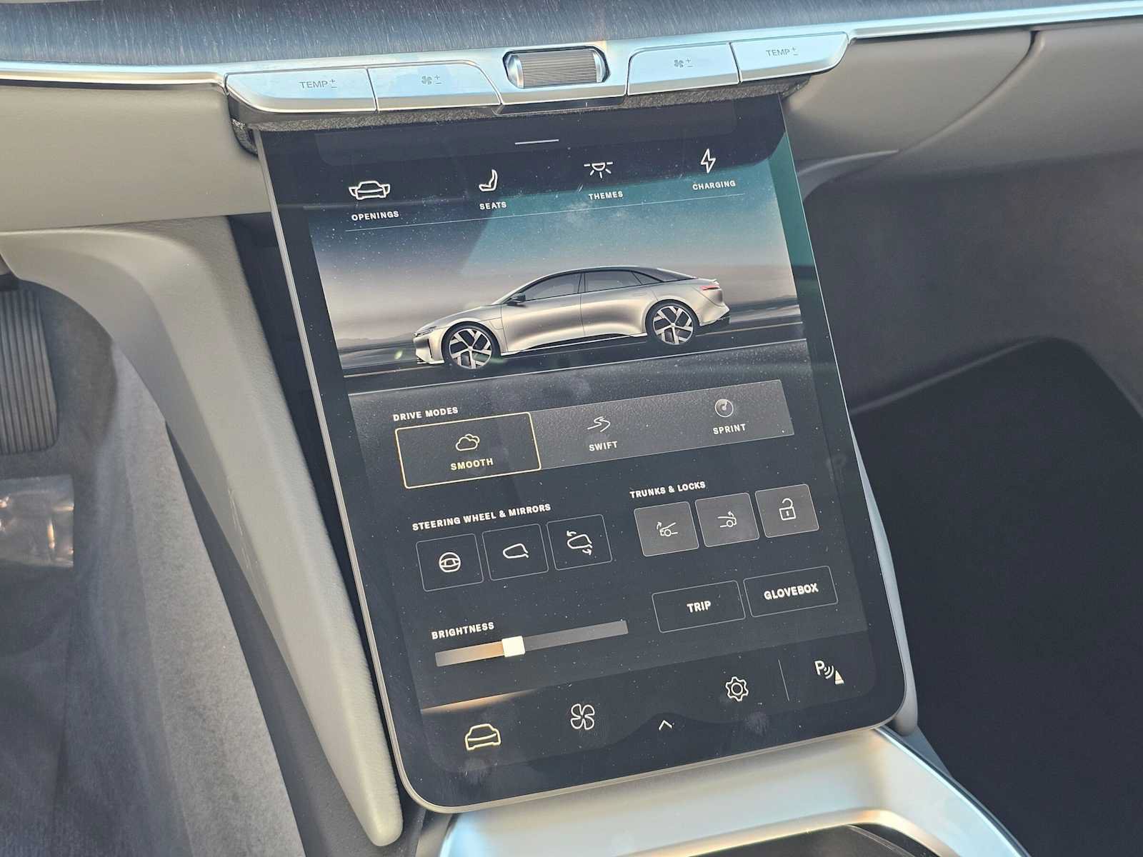 Used 2025 Lucid Air Touring AWD/4WD image 28