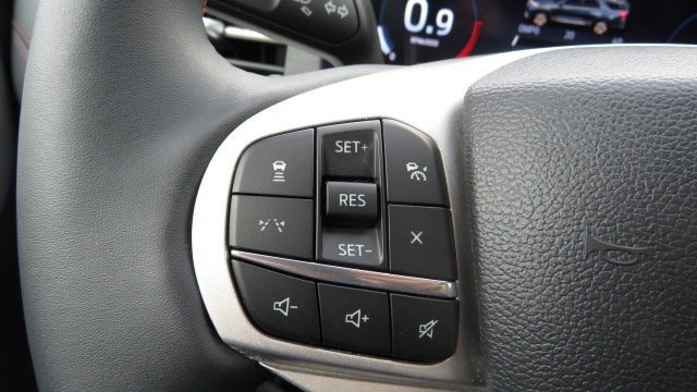 Used 2025 Ford Explorer Active image 24