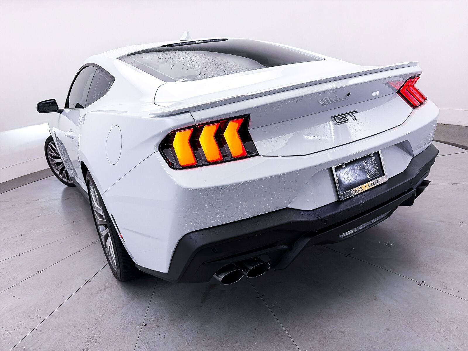 Used 2025 Ford Mustang GT Premium RWD image 8