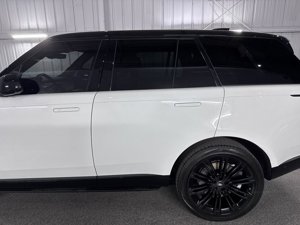 Used 2023 Land Rover Range Rover SE AWD/4WD image 19