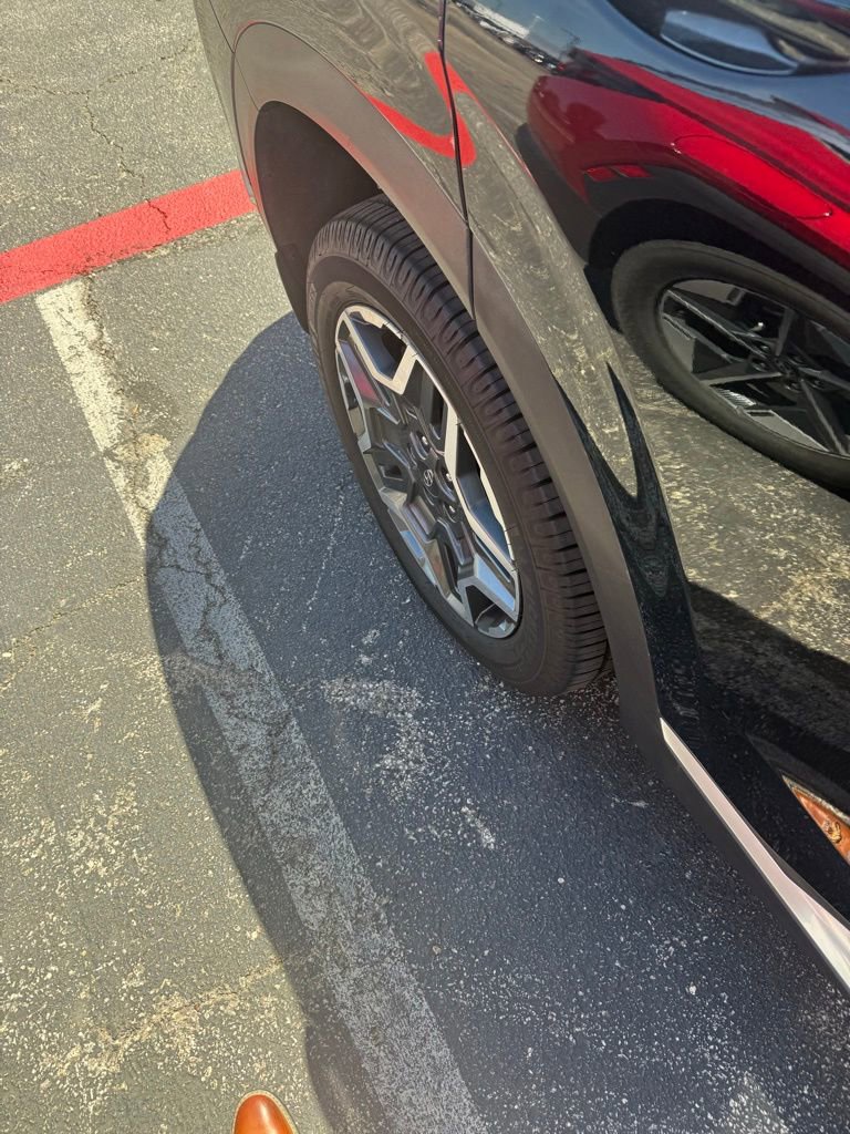 Used 2021 Hyundai Santa Fe SEL Premium image 4