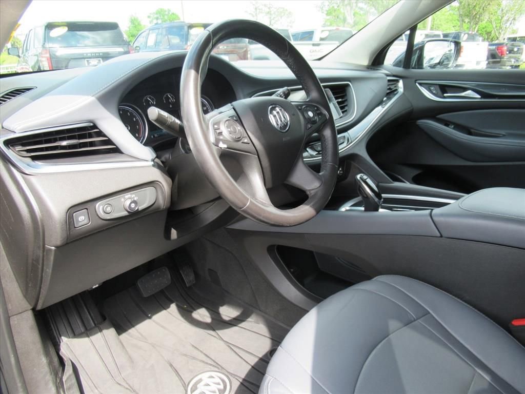 Used 2019 Buick Enclave Essence w/ LPO, Sport Appearance Package image 19