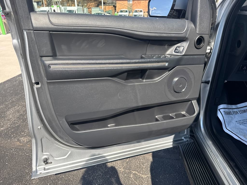 Used 2024 Ford Expedition Max XLT AWD/4WD image 32