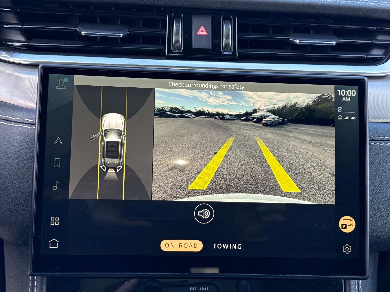 Used 2024 Jaguar F-PACE R-Dynamic S image 27