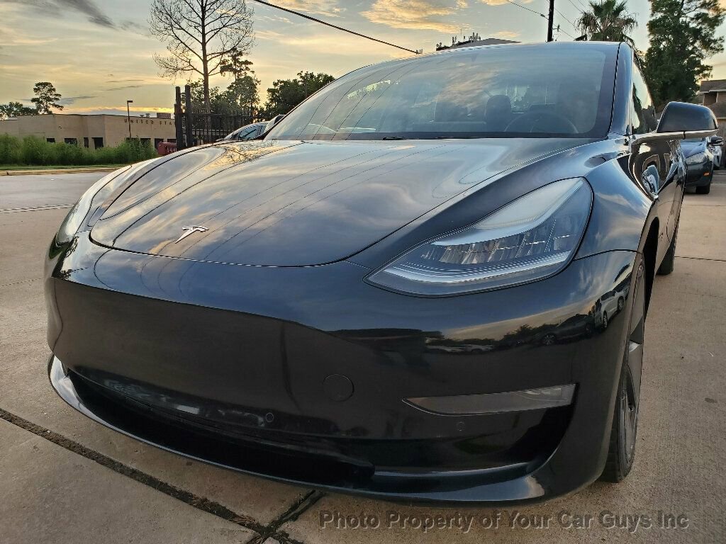 Used 2019 Tesla Model 3 Performance image 3