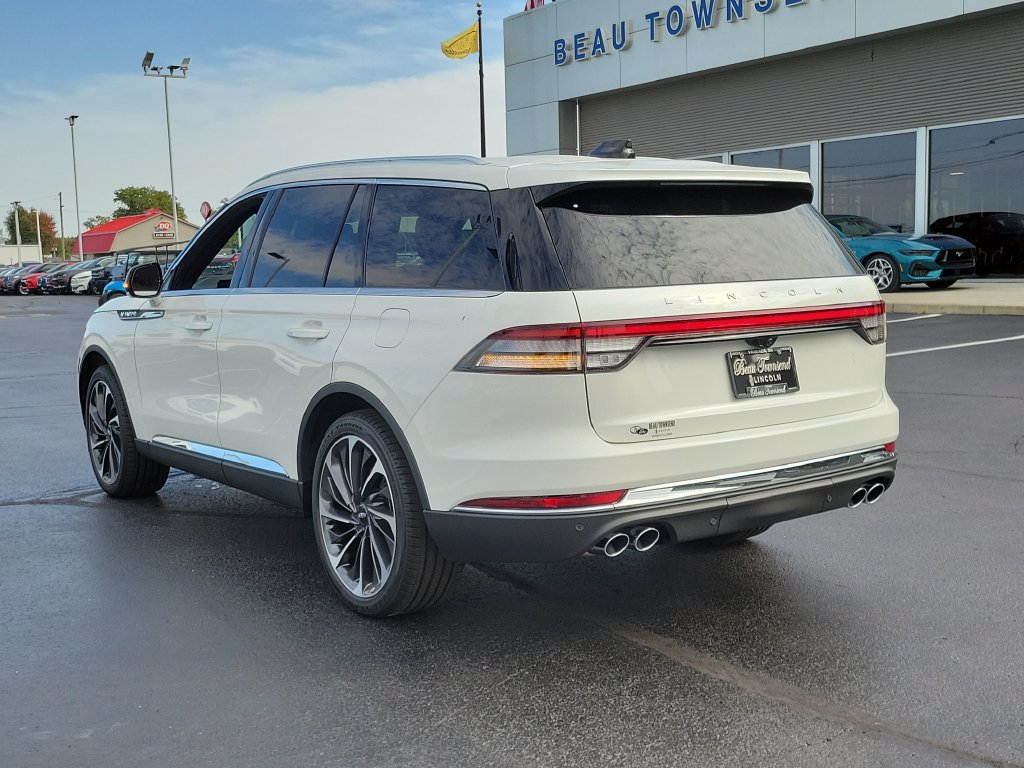 New 2027 Lincoln Aviator Reserve AWD/4WD image 6