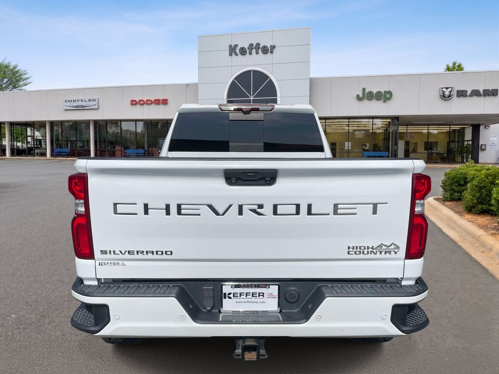 Used 2020 Chevrolet Silverado 2500 High Country w/ Technology Package AWD/4WD image 5