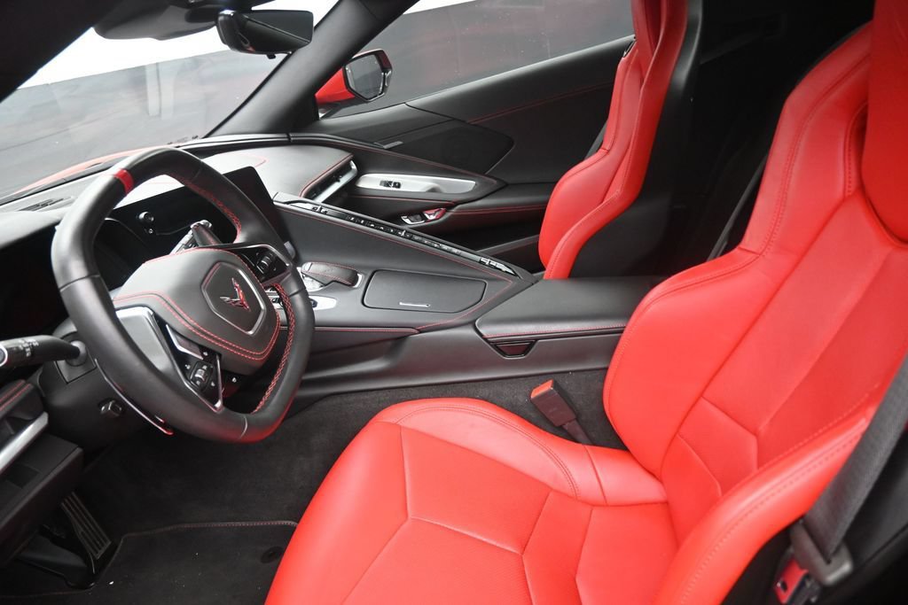 Used 2025 Chevrolet Corvette Stingray Convertible w/ 1LT RWD image 12