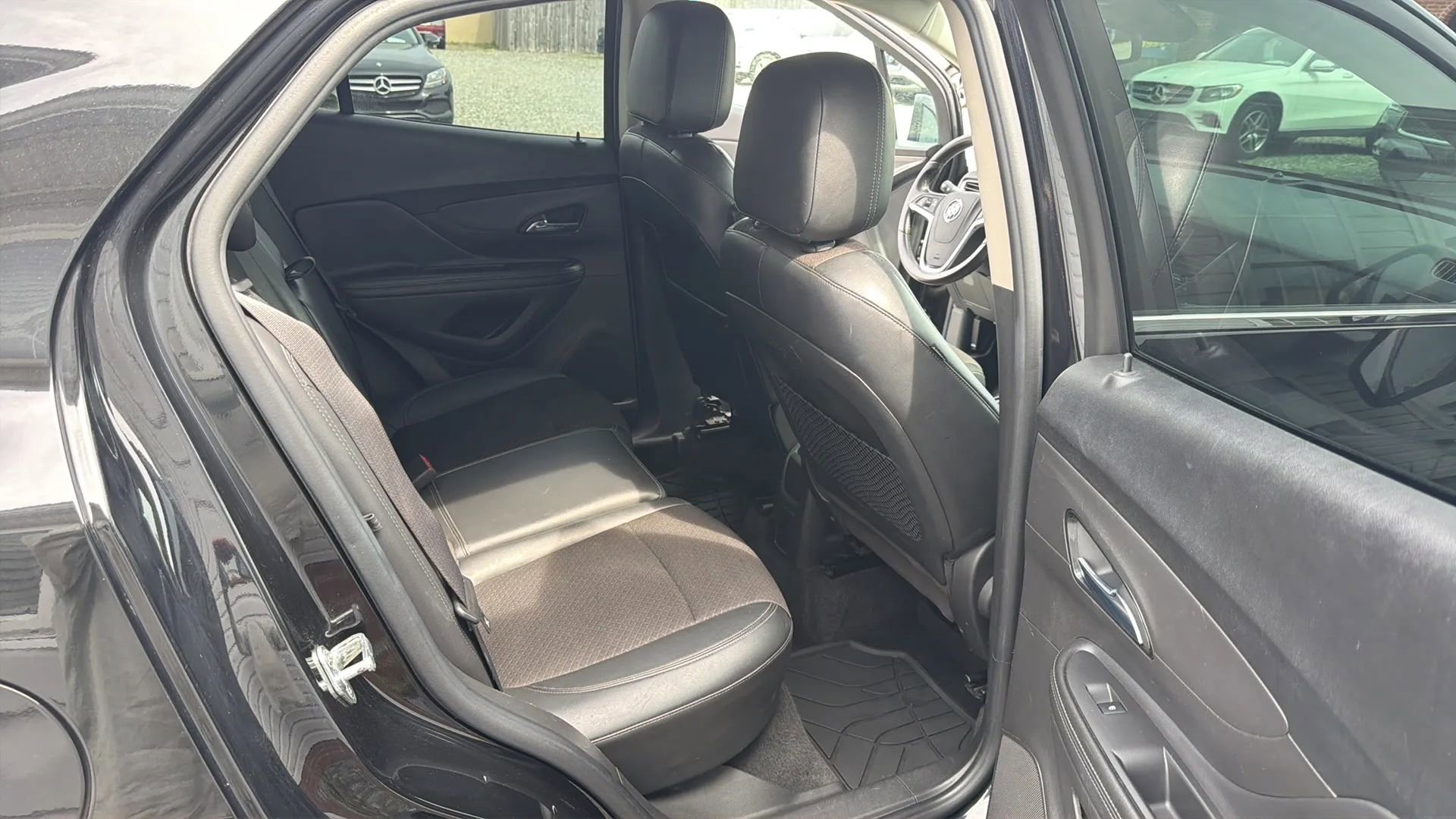 Used 2019 Buick Encore Preferred AWD/4WD image 31