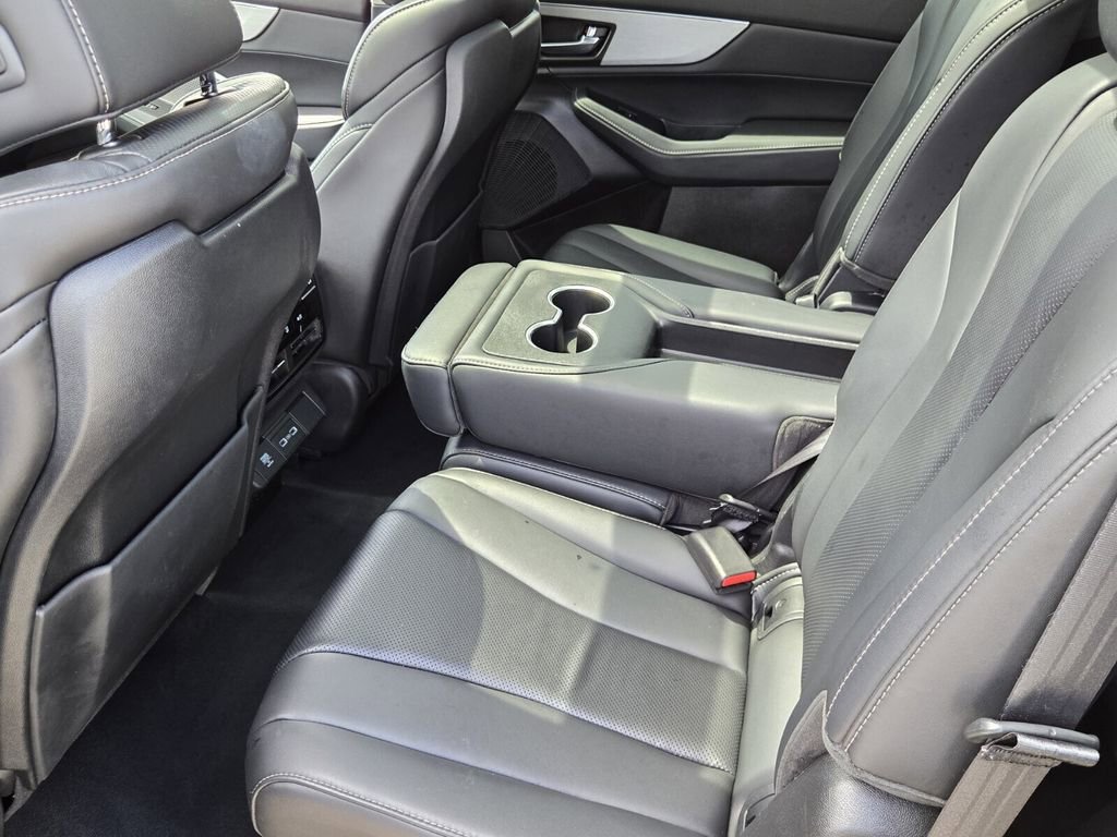 Used 2023 Acura MDX FWD w/ Technology Package image 11