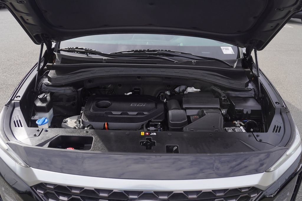 Used 2020 Hyundai Santa Fe SE FWD image 15