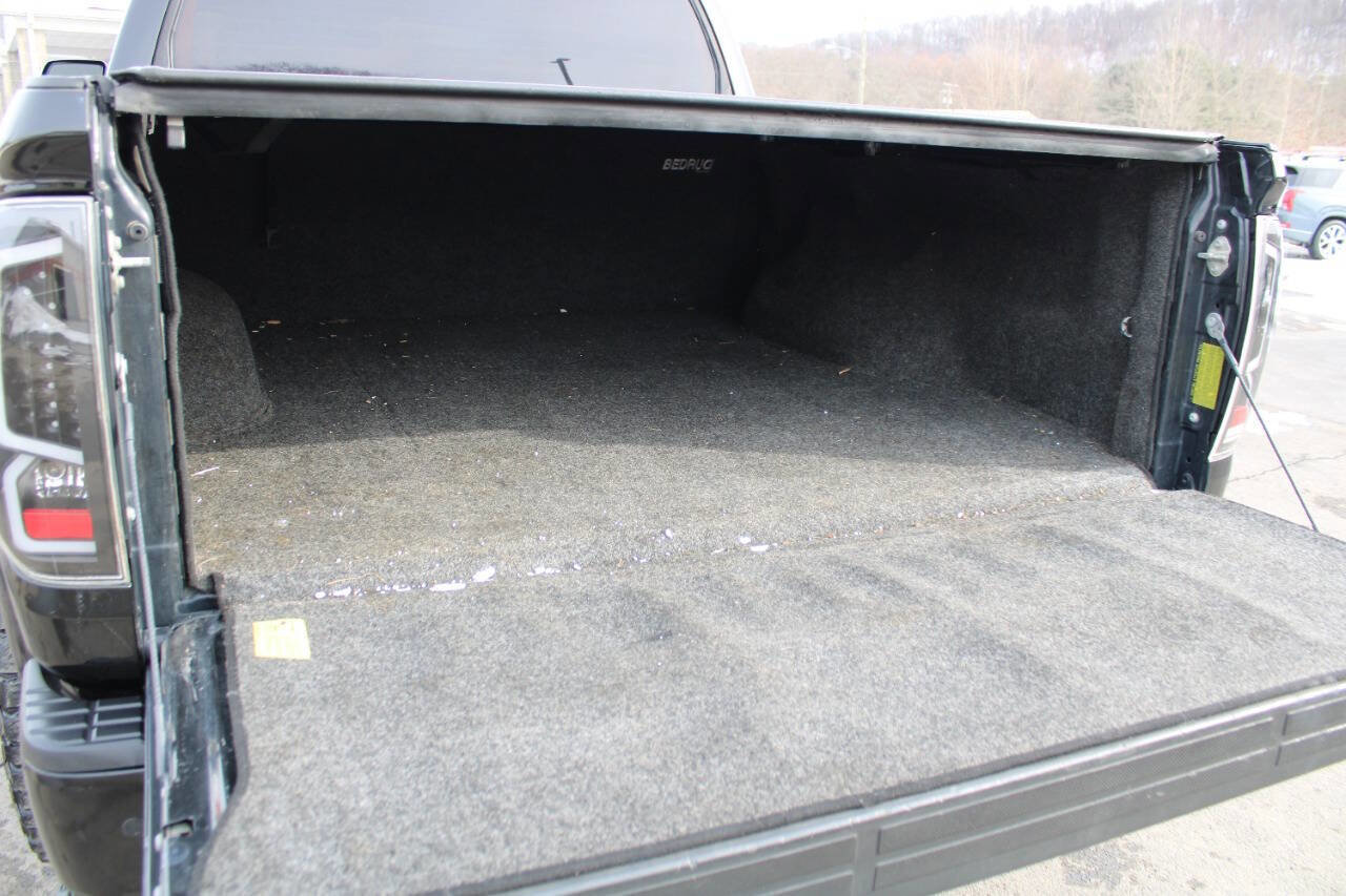 Used 2017 Toyota Tundra 1794 Edition image 11