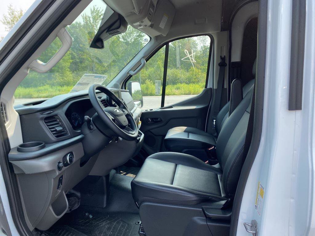 New 2025 Ford Transit 250 148 Medium Roof w/ Load Area Protection Package RWD image 28