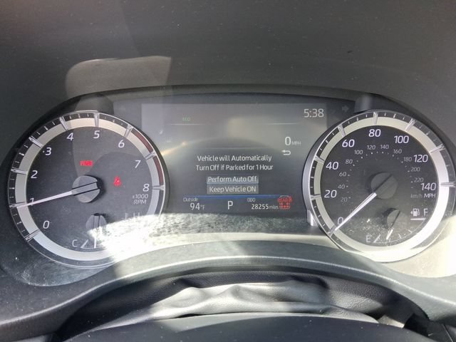 Used 2024 Toyota Highlander XLE FWD image 16