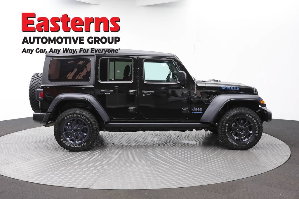 Used 2023 Jeep Wrangler Unlimited w/ Cold Weather Group AWD/4WD image 4