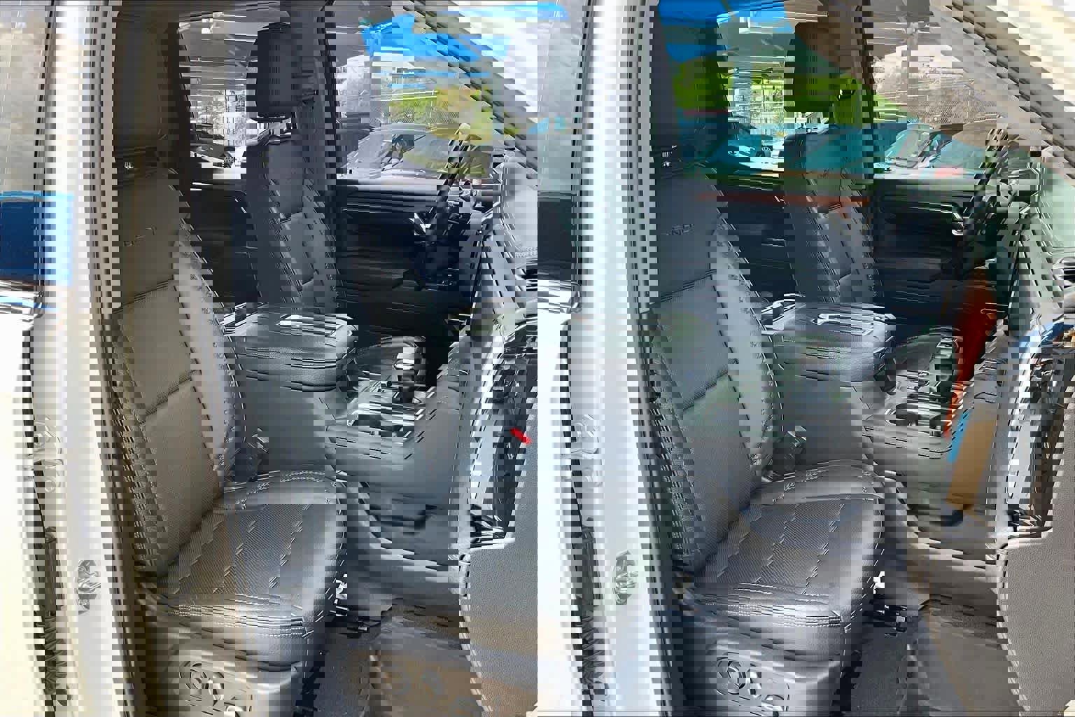 Used 2022 GMC Sierra 1500 Denali image 9