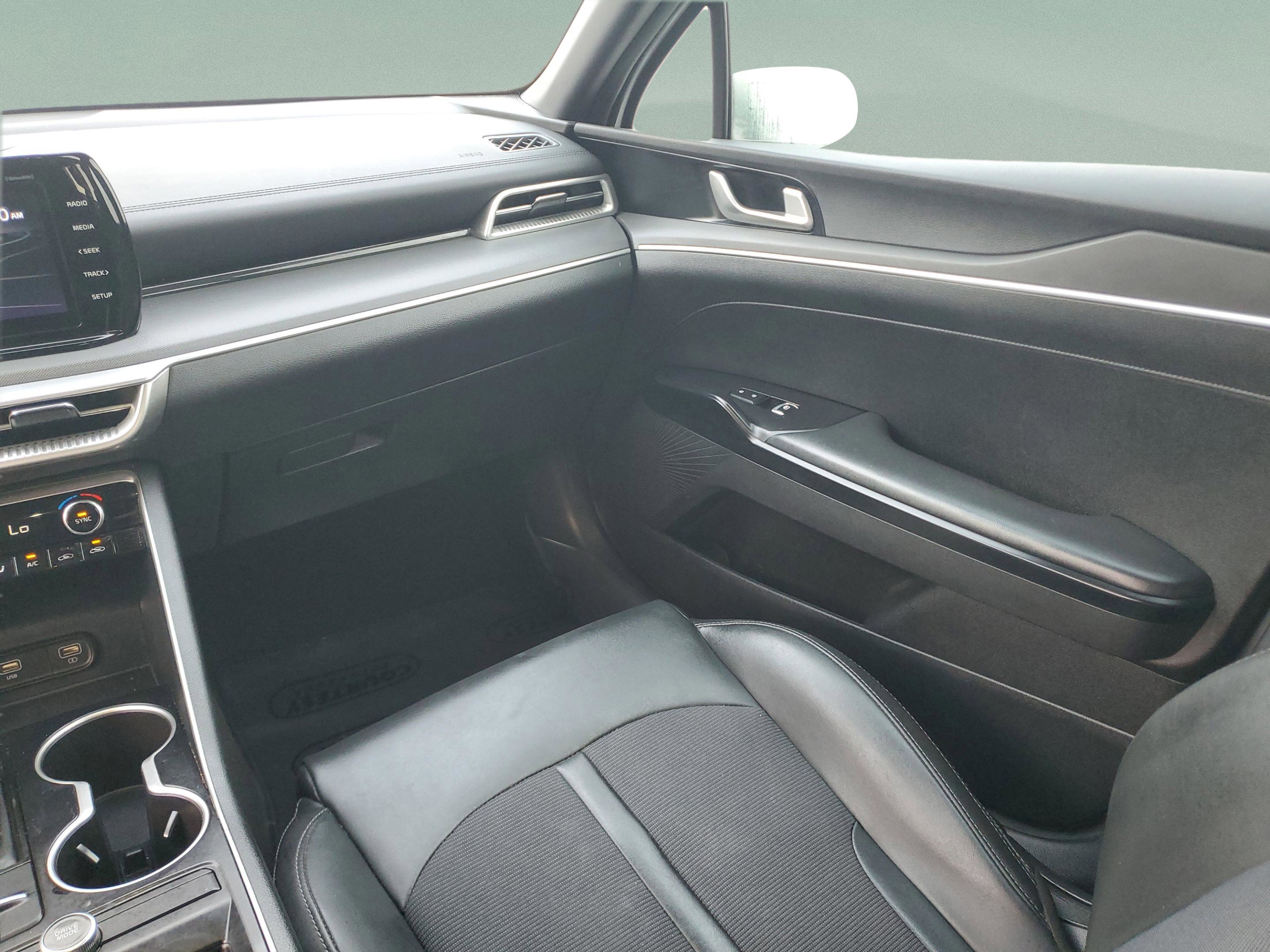 Used 2022 Kia K5 GT-Line w/ GT-Line FWD Premium Package image 12