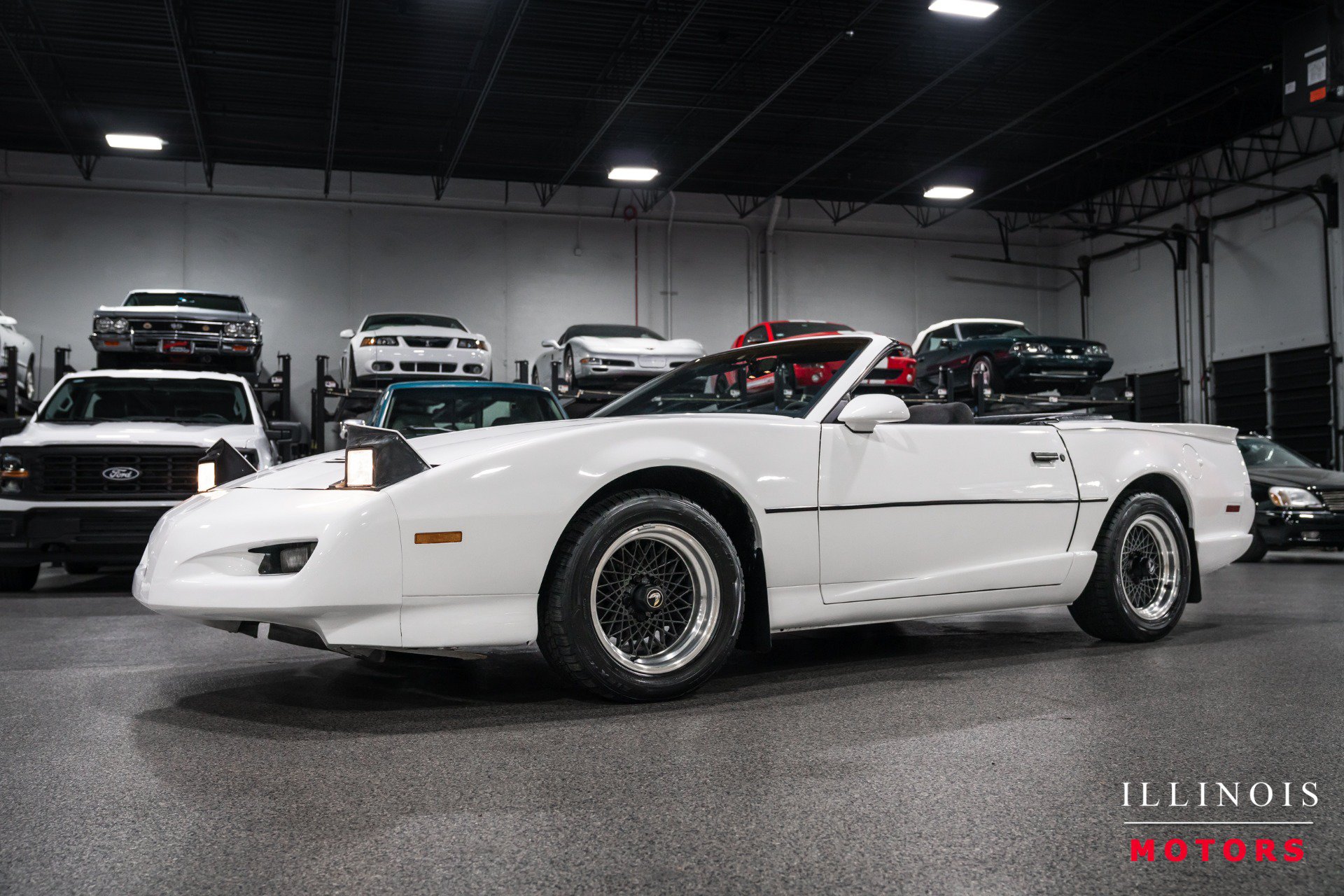 Used 1991 Pontiac Firebird Trans Am RWD image 1