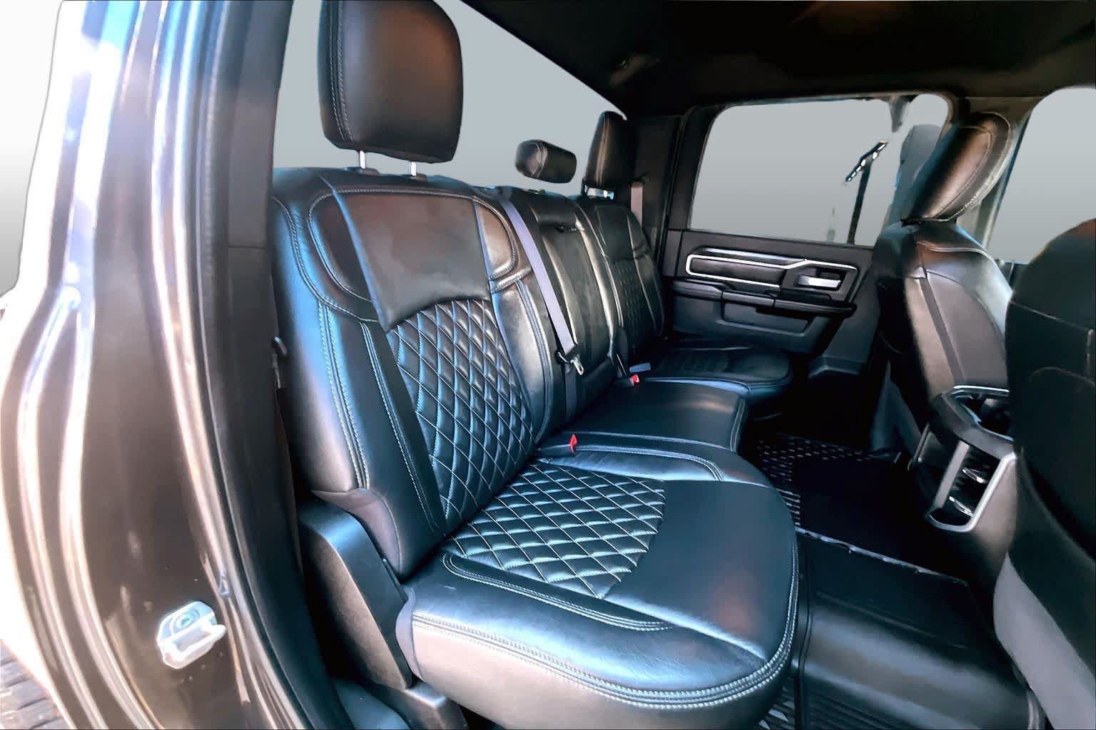 Used 2021 RAM 2500 Big Horn w/ Night Edition AWD/4WD image 20