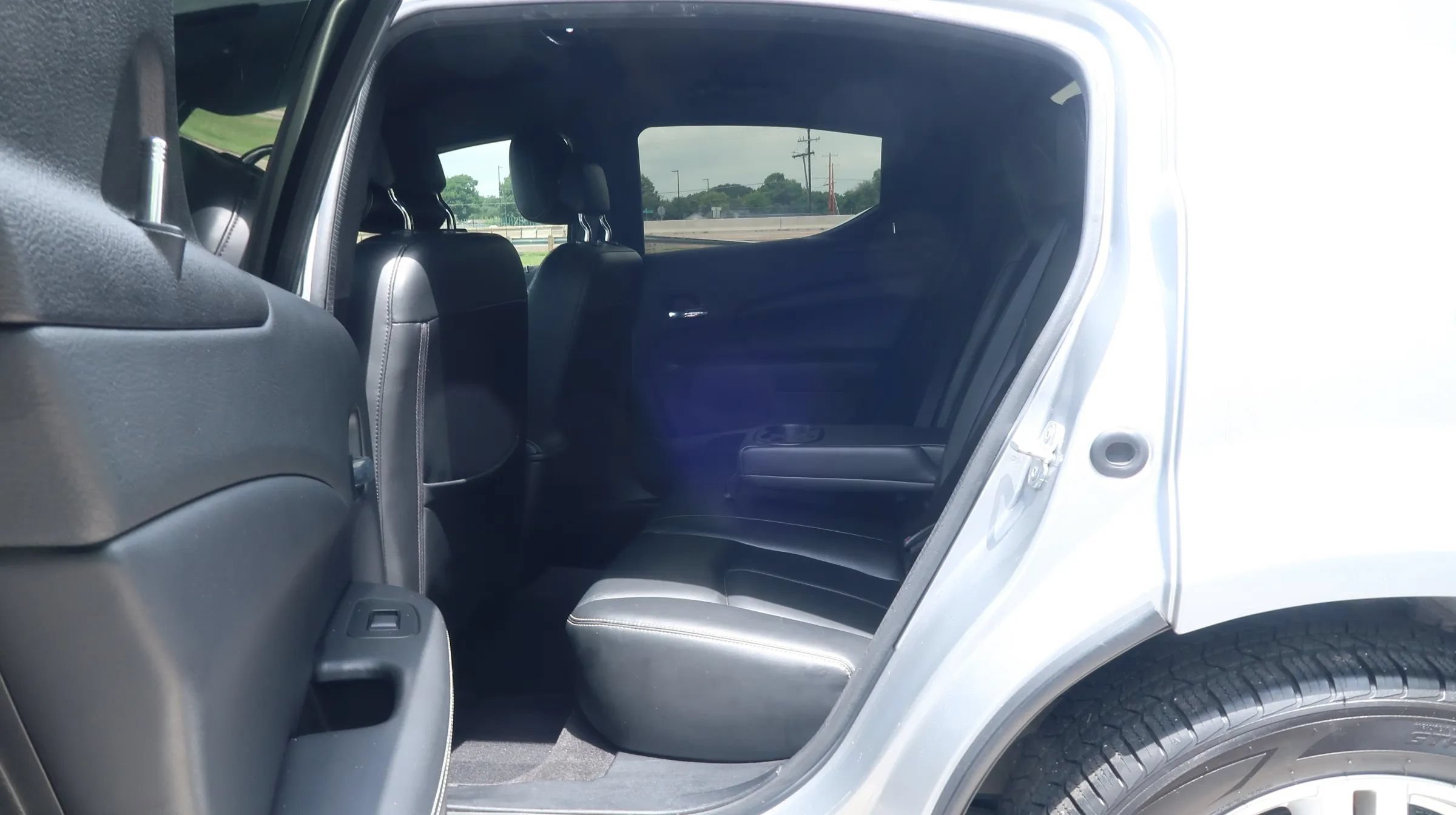 Used 2014 Dodge Avenger SXT FWD image 19