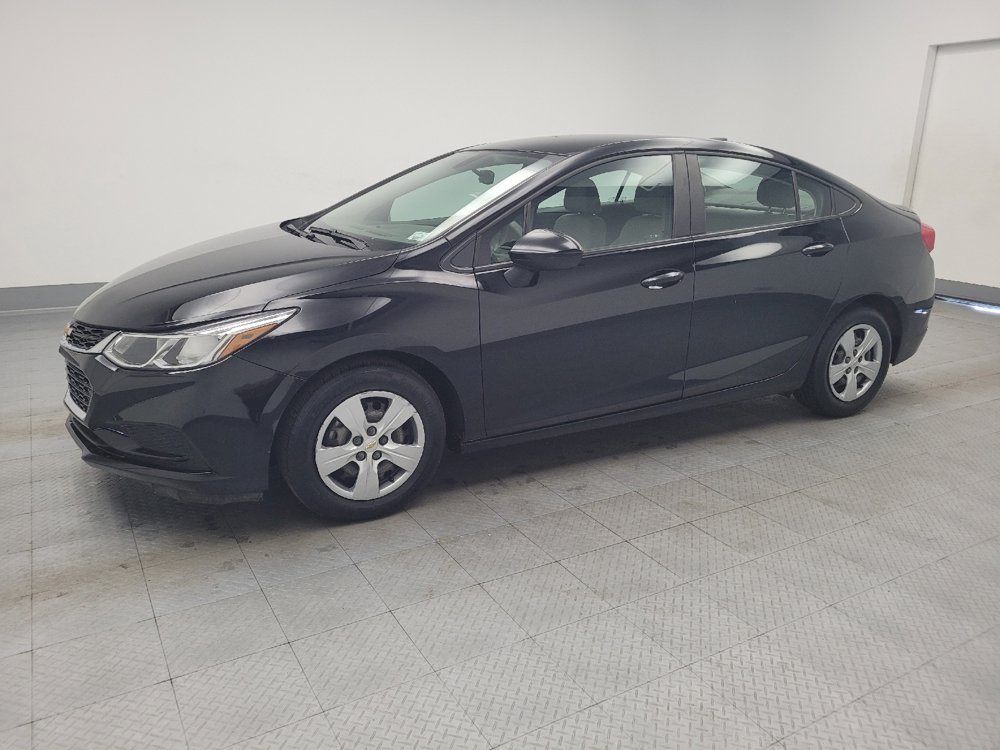 Used 2017 Chevrolet Cruze LS image 2