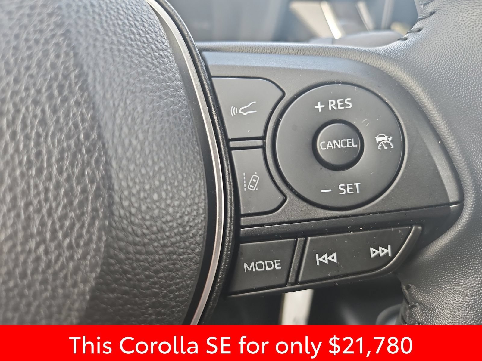 Used 2022 Toyota Corolla SE FWD image 29