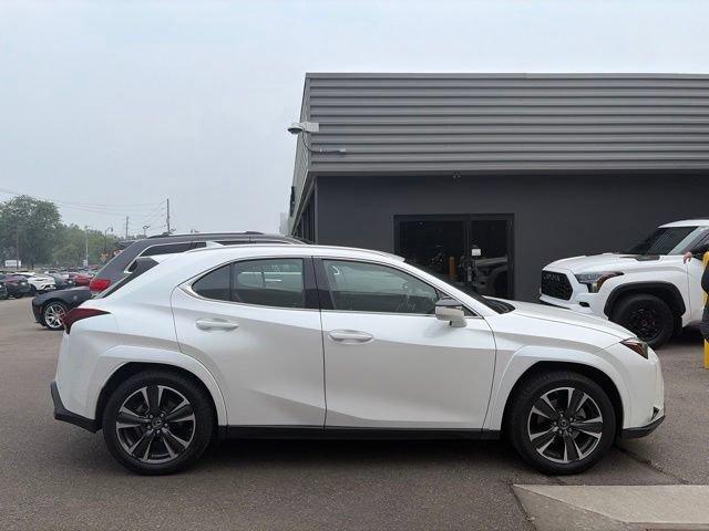 Used 2023 Lexus UX 250h FWD w/ Accessory Package (Z1) image 2