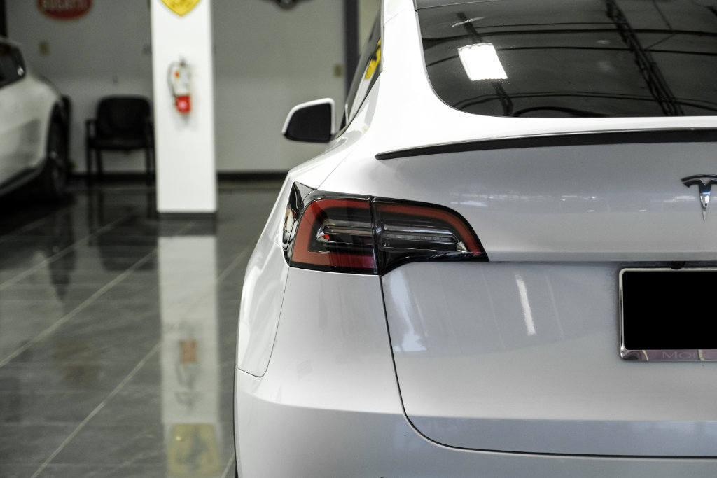 Used 2022 Tesla Model Y Performance AWD/4WD image 42