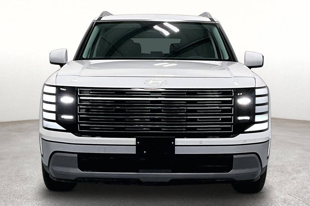 Used 2026 Hyundai Palisade SEL FWD image 4